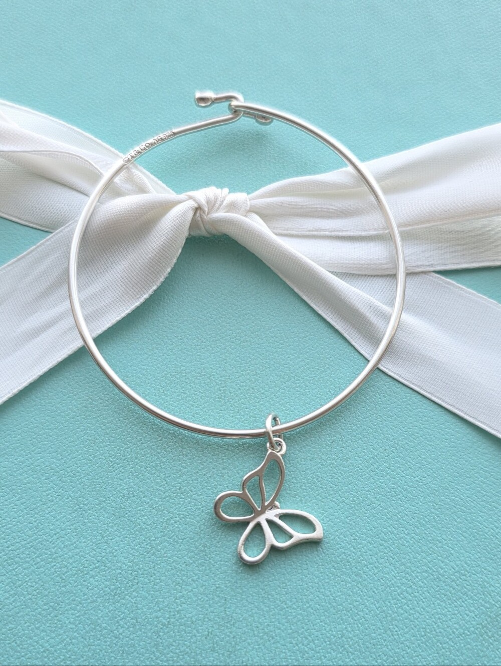 T&Co Retired butterfly wire hook bangle bracelet